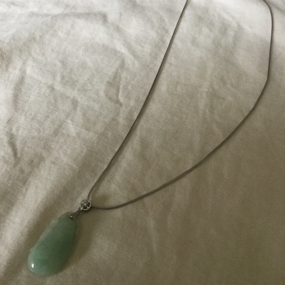 Jade Pendant Necklace - Picture 1 of 4